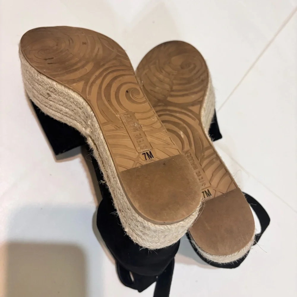 Steve Madden Black Espadrille Wedges
